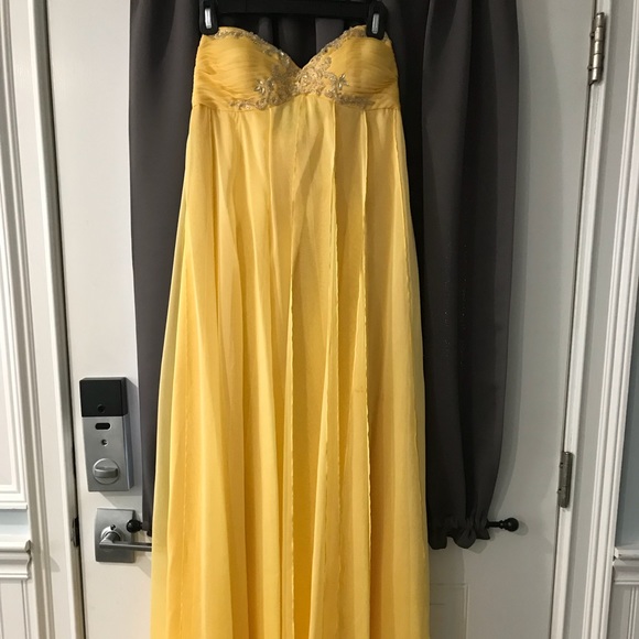 Yellow Cache prom dress - Picture 1 of 3